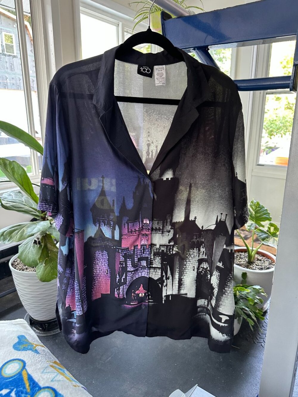 Disney100 Wonderful World of Disney Button Down Shirt XL EUC Viscose Soft